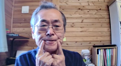 笑うヨガ