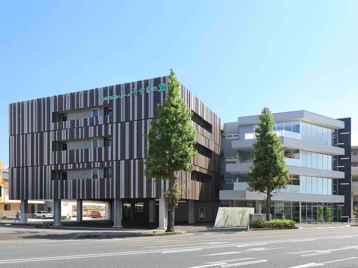 鹿児島市宇宿にある特別養護老人ホームうすきの里の建物外観